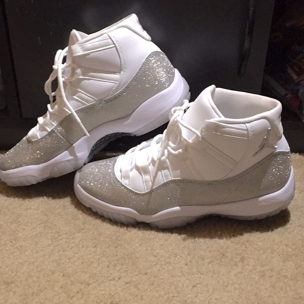Jordan 11s